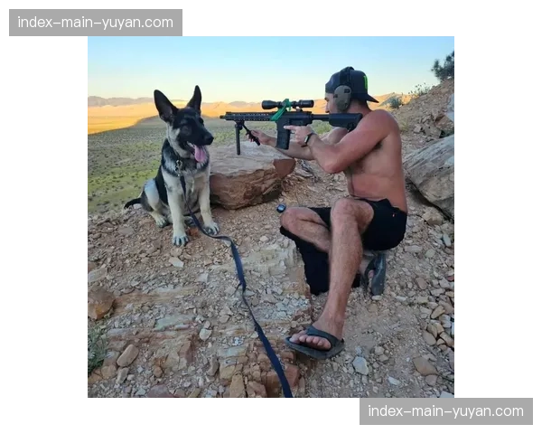 UFC格斗之夜头条：肖恩·斯特里克兰分歧判定险胜保罗·科斯塔